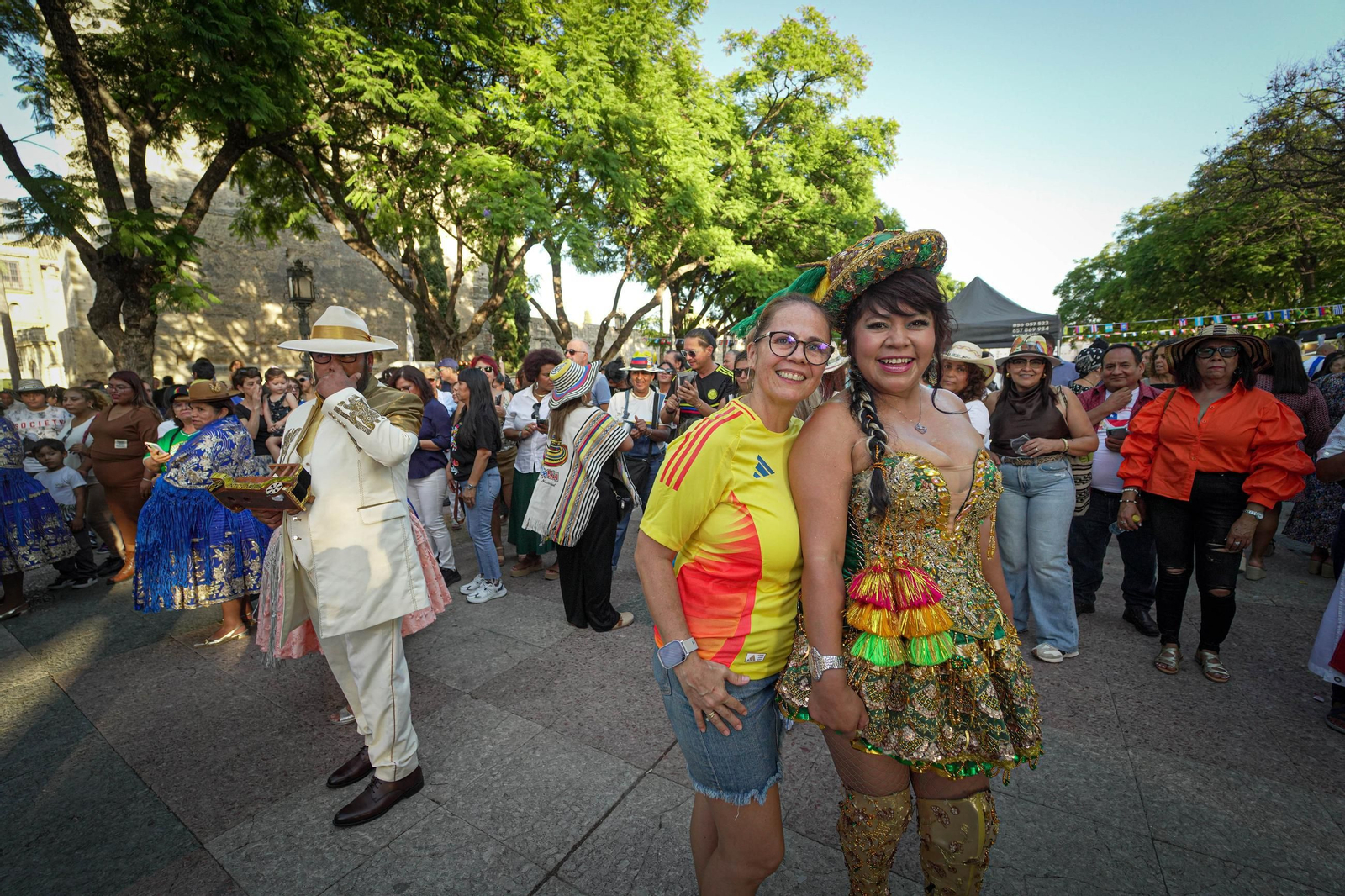 Imágenes de la fiesta Alma Hispana y la Noche Azul y Blanca en Jerez