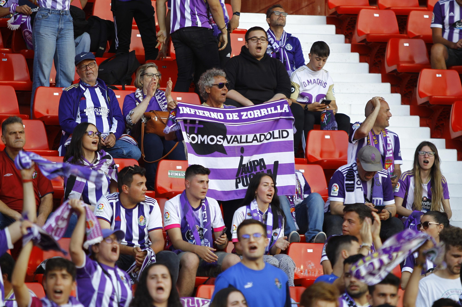 Imágenes del partido U.D. Almería-Real Valladolid C.F.