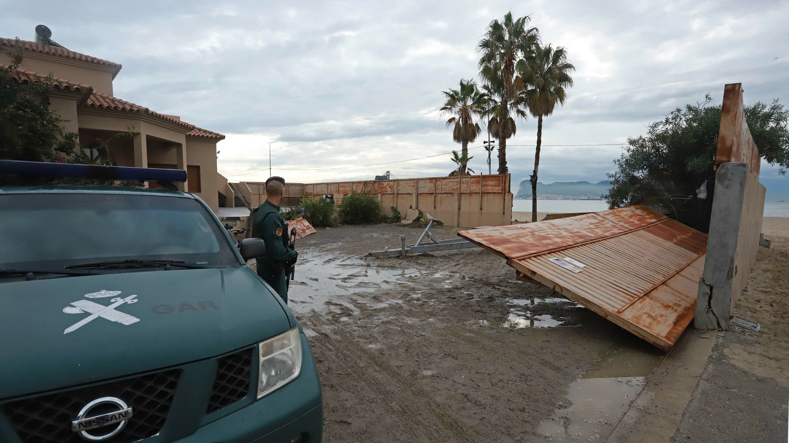Registros de la Guardia Civil en Palmones.