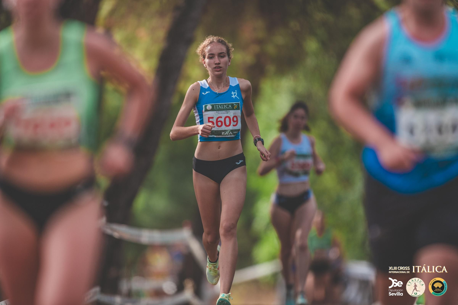 Búscate en las fotos del Cross de Itálica 2025 | 4
