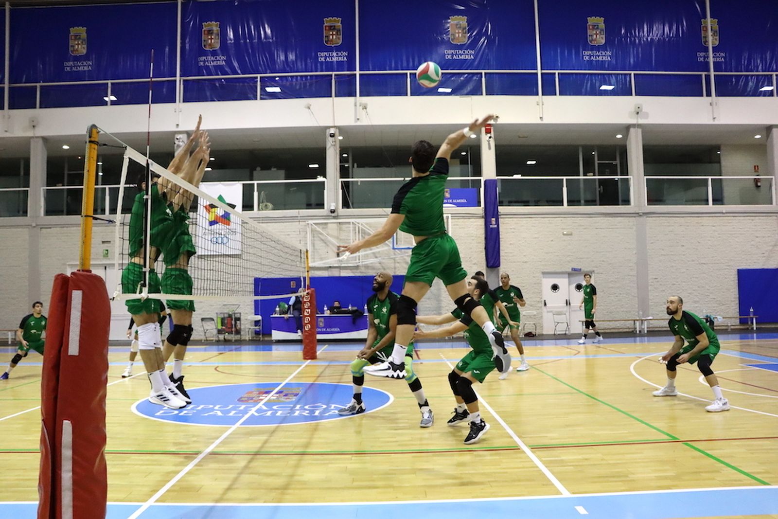 Uncaja visita la pista del Barça este fin de semana