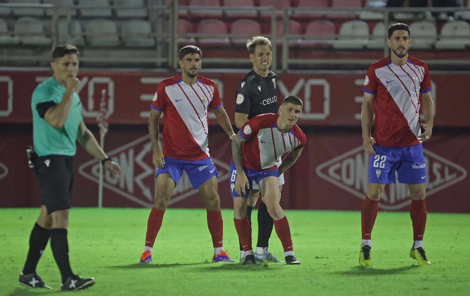 Javi Alonso y Eric Montes, juntos durante un partido del Algeciras.