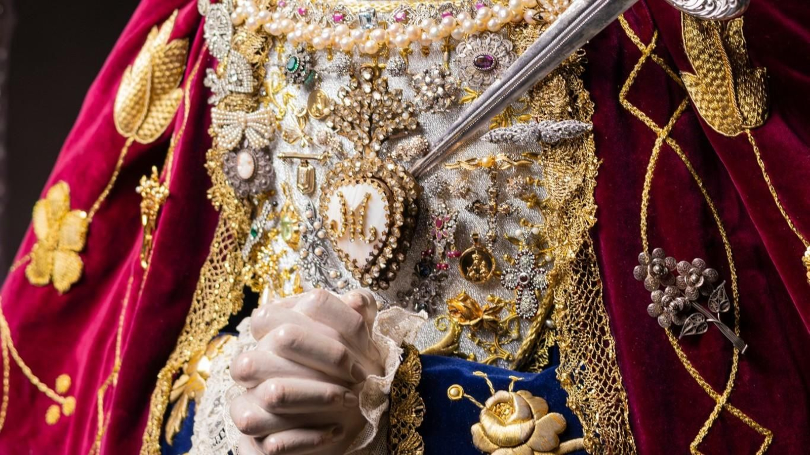 Fotogalería ‘Granada bajo palio’ 2025: Nuestra Señora de los Reyes
