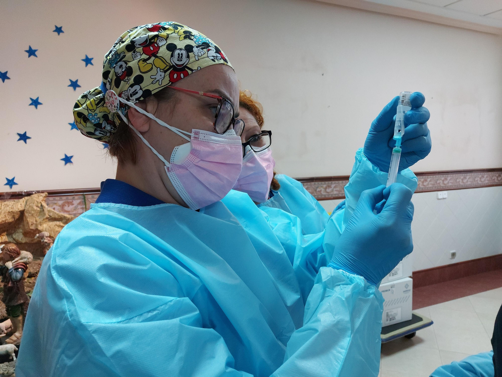 Fotos: La vacuna contra el coronavirus llega cargada de victoria y esperanza