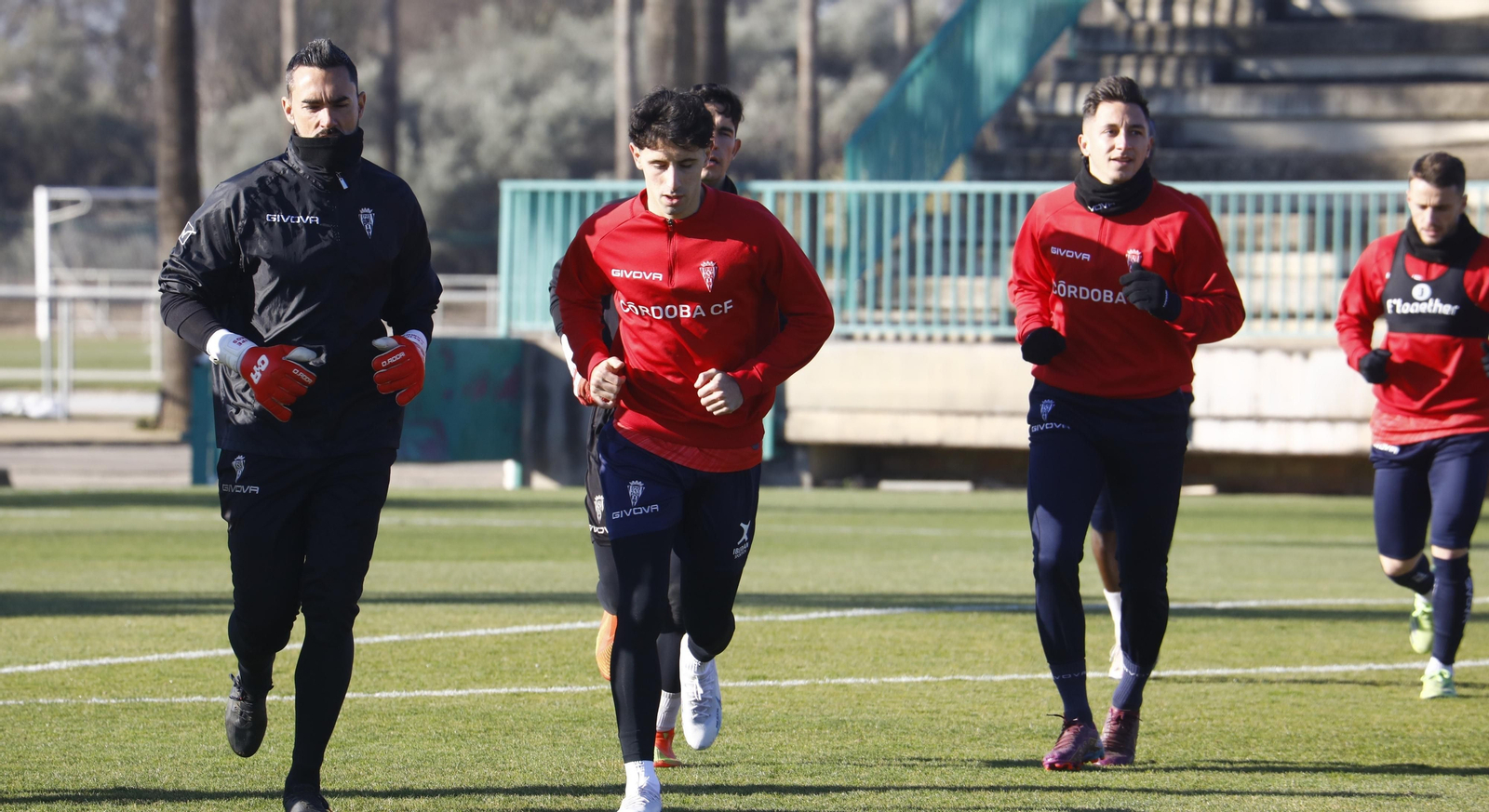 Marco Camus se ejercita este miércoles en la Ciudad Deportiva. Marco Camus se ejercita este miércoles en la Ciudad Deportiva.