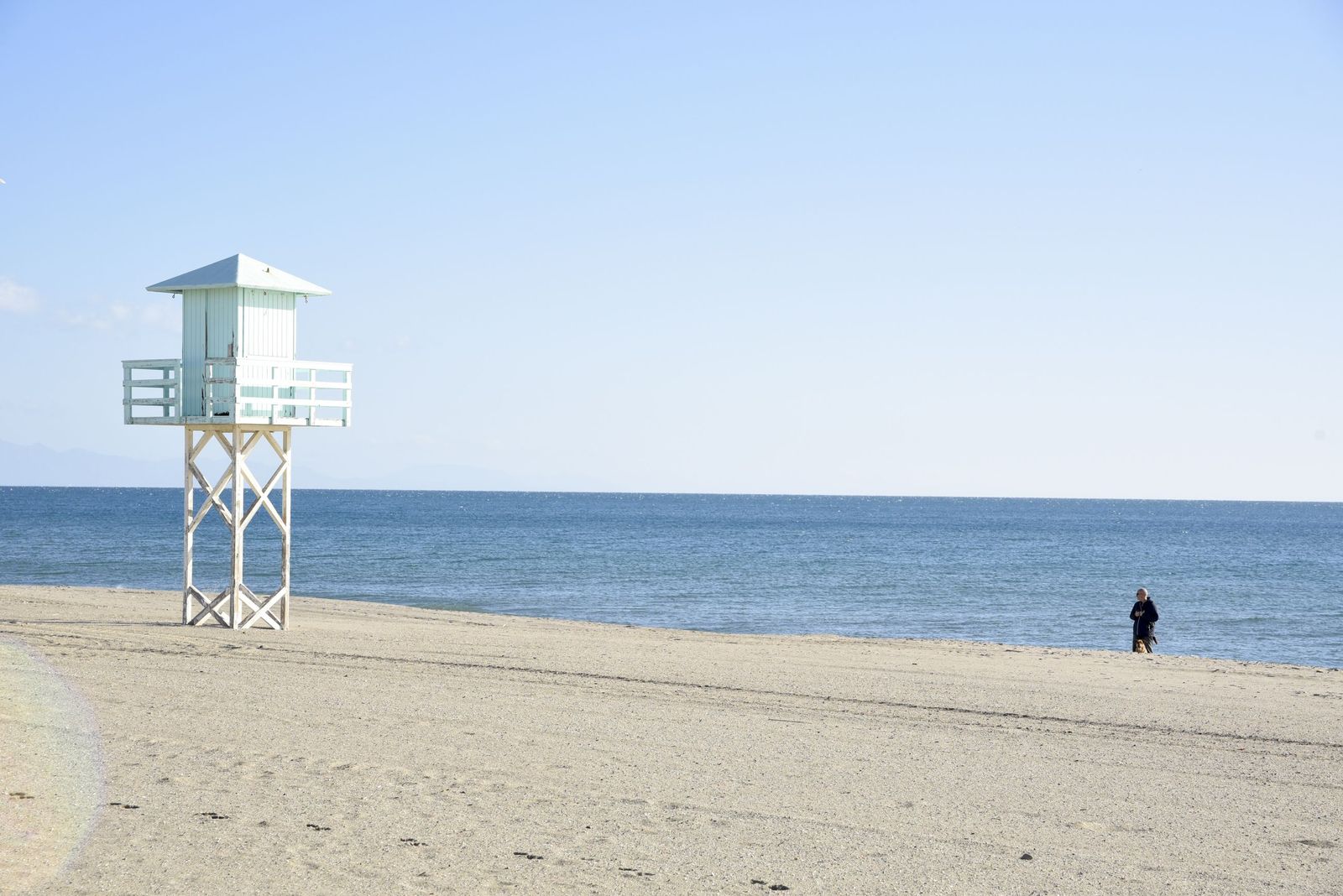 Las fotografías de un sábado en las playas de La línea tras las borrascas