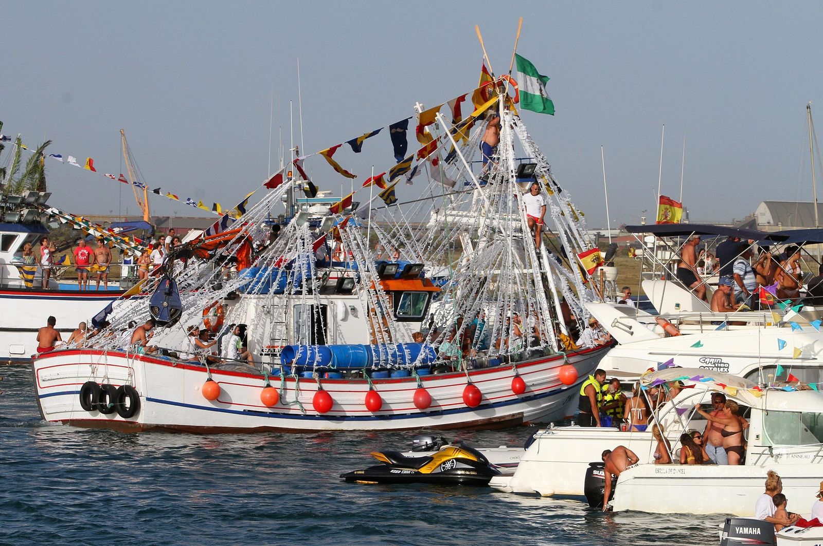 Imágenes de la procesión de la Virgen del Carmen en Punta Umbría
