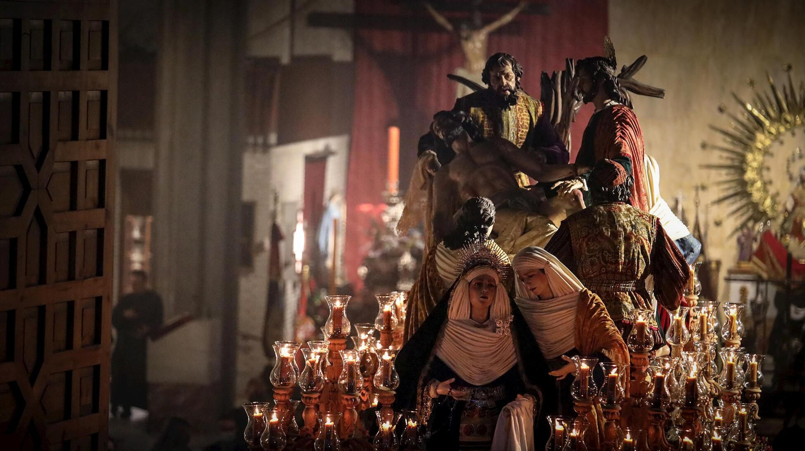 El portentoso paso de misterio de la Sagrada Mortaja.