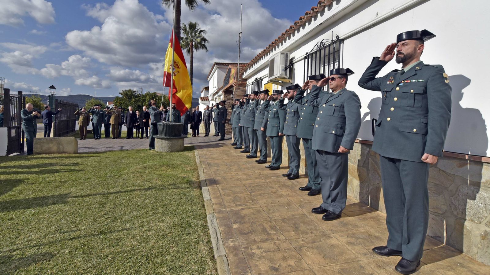 Las fotos del homenaje de Castellar a la Guardia Civil.