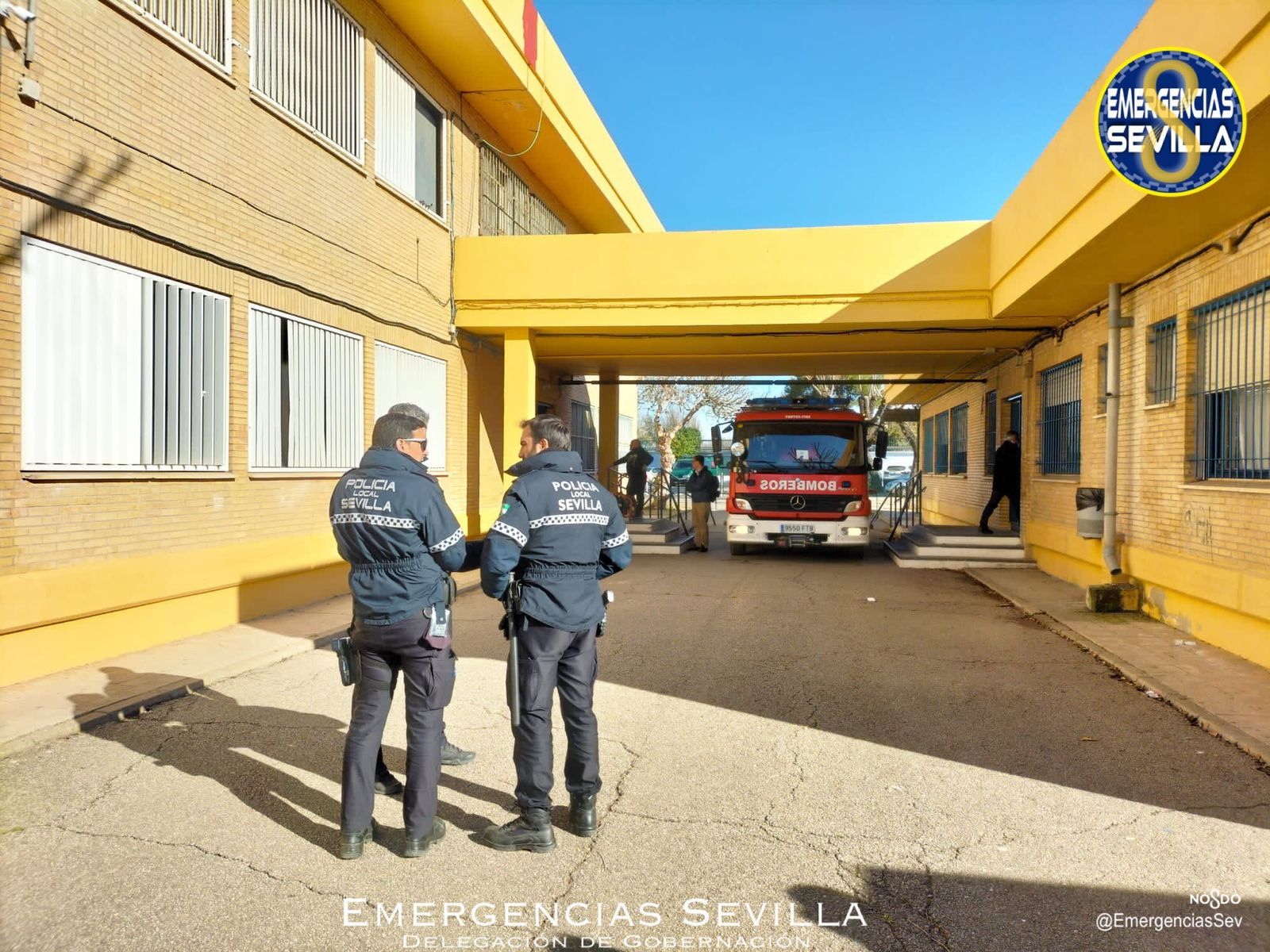 Incendio en un cuadro eléctrico en un colegio de Sevilla