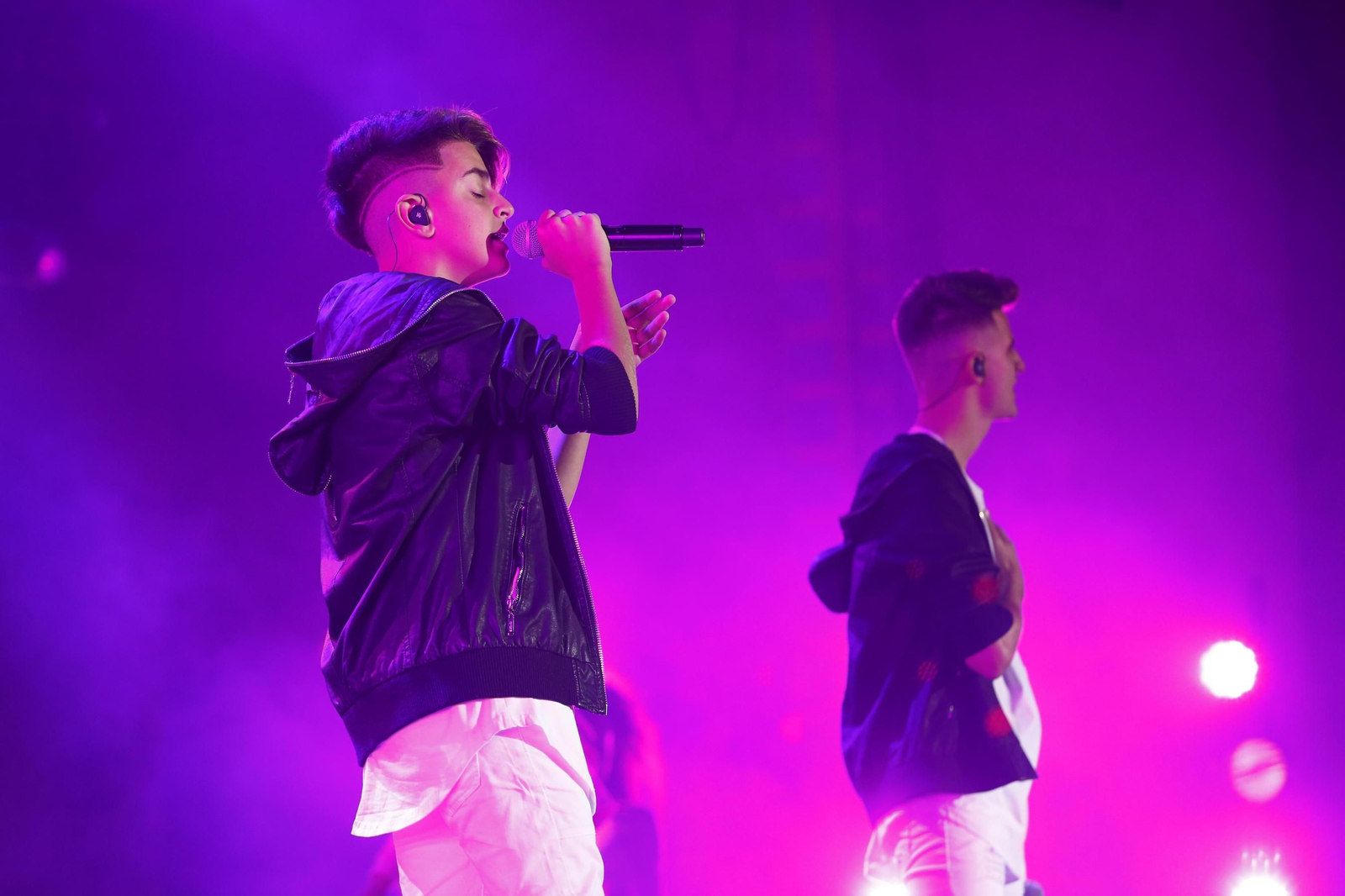 El concierto de Adexe y Nau, en imágenes