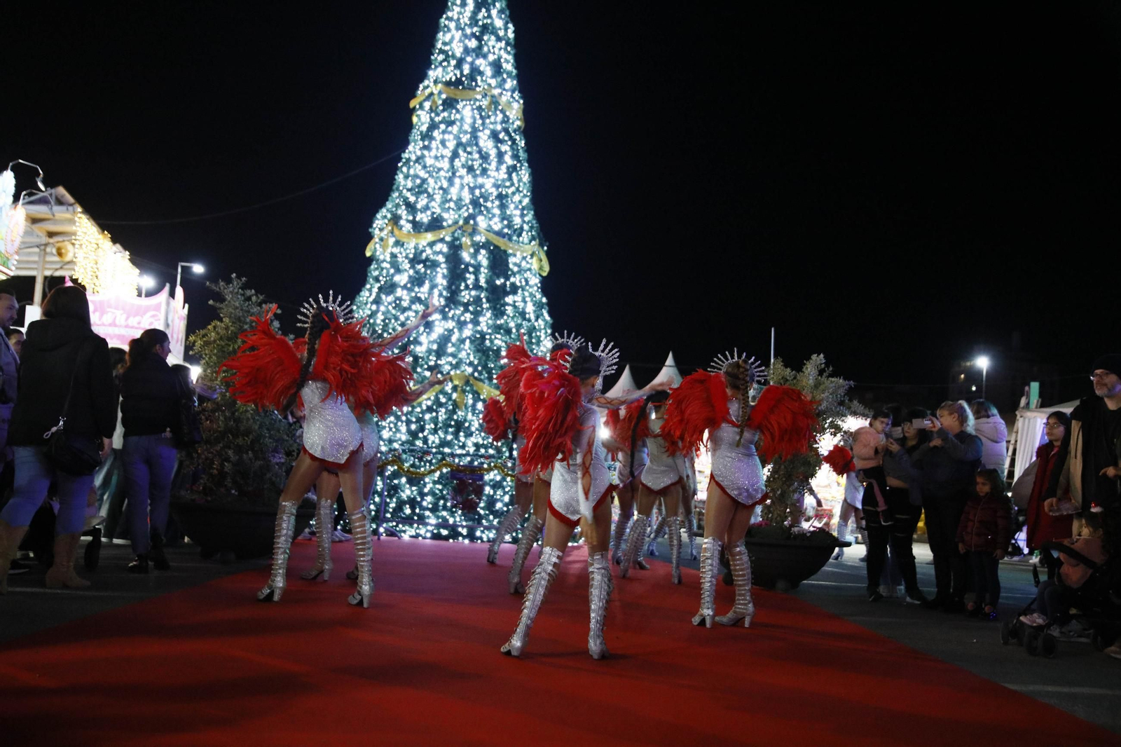 Las mejores imágenes del encendido navideño en Almería