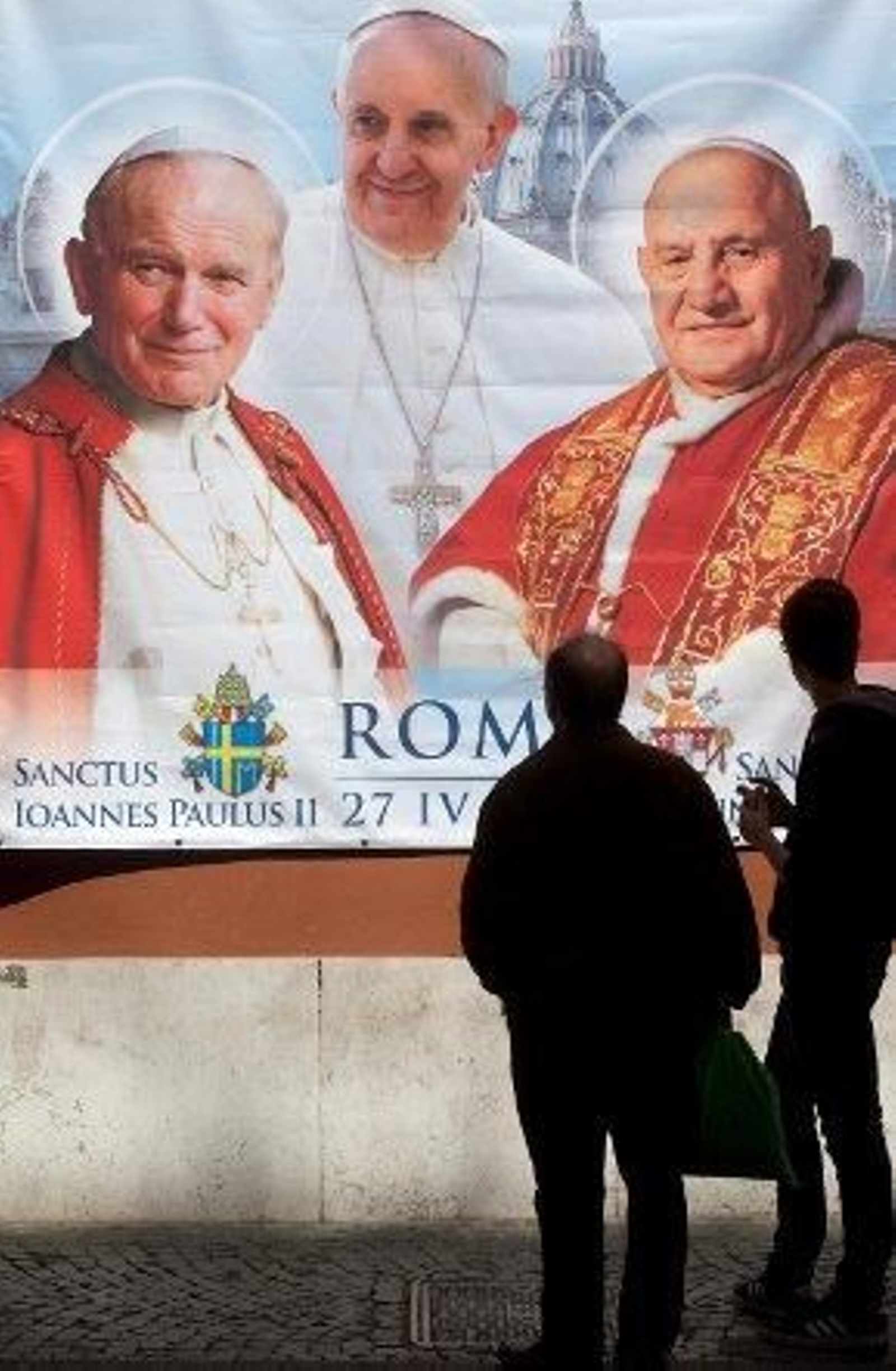 Benedicto XVI asistirá a la canonización de Juan XXIII y Juan Pablo II