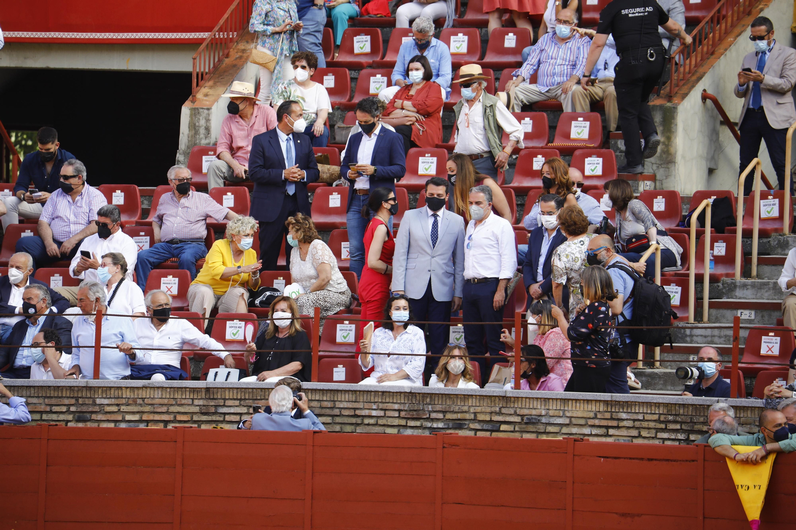 El mano a mano de Finito y Morante en la Feria Taurina de Córdoba, en imágenes