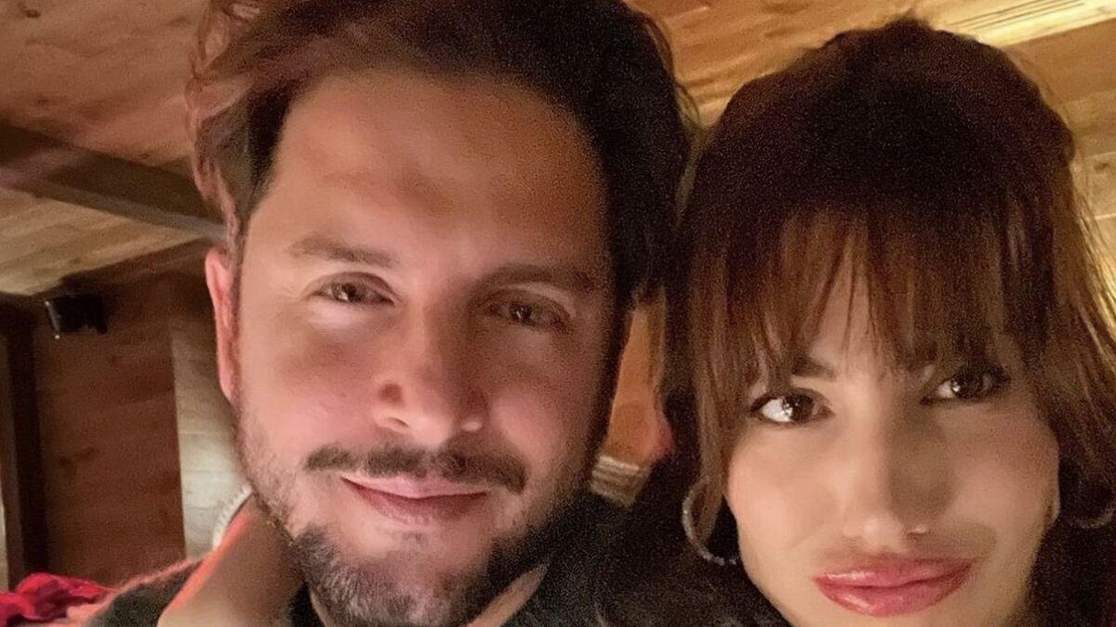 Manuel Carrasco junto a su pareja Almudena Navalón