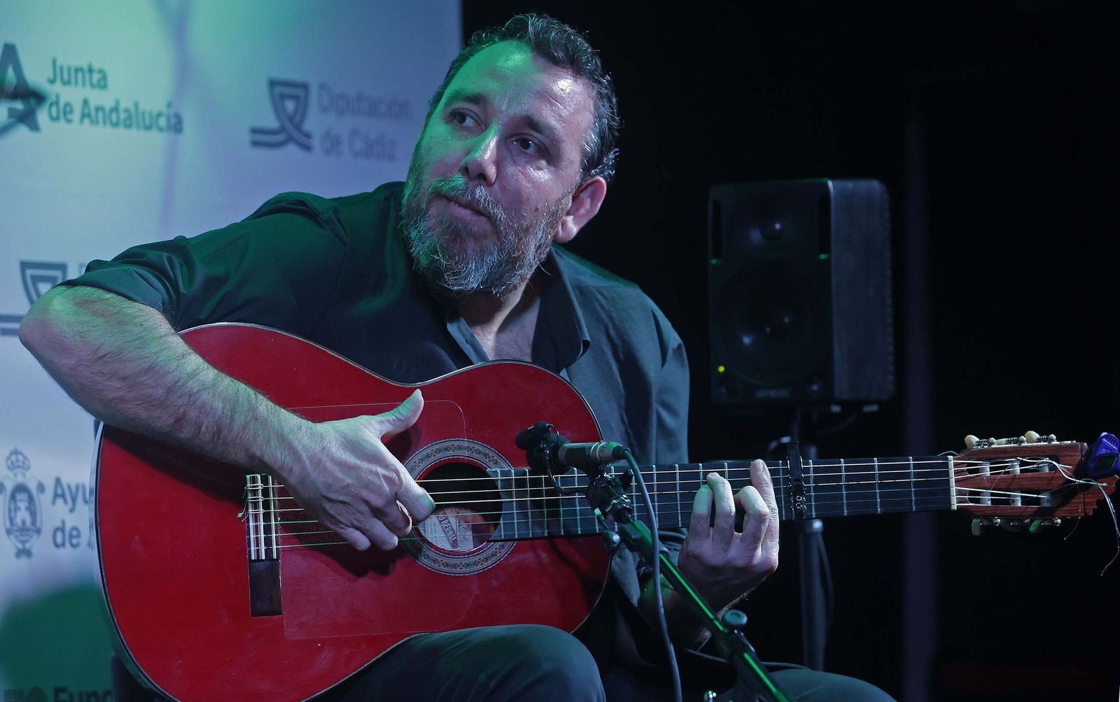 Fotos de la actuación de Miguel de Tena y Juan Gómez ‘‘Niño de la escalerilla’’ en el Centro de Interpretación 'Paco de Lucía' en Algeciras