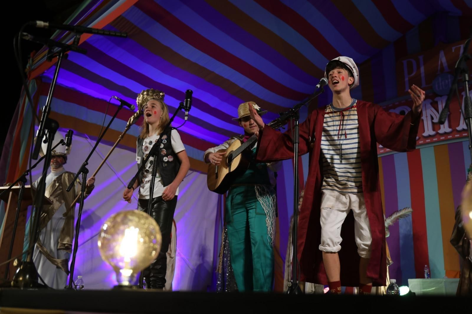 Imágenes del pregón del Dios Melkart en San Fernando.