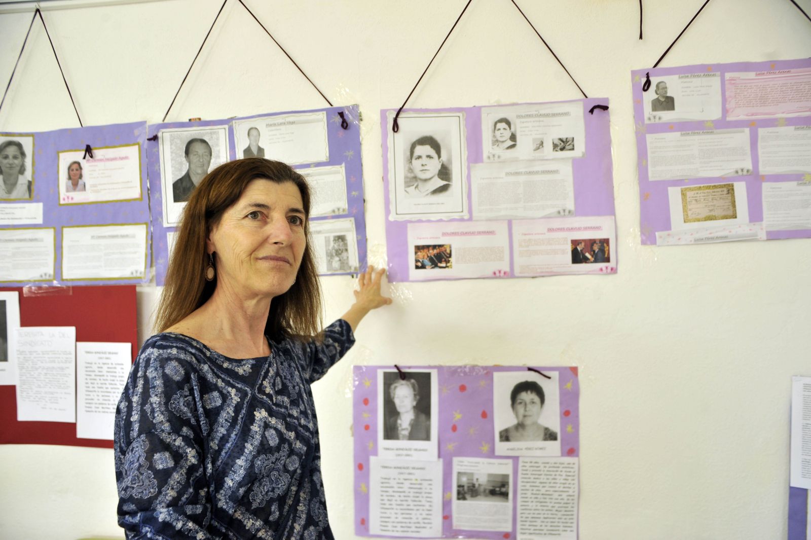 La profesora María Ángeles Barrera ha investigado, junto a su alumnado, las vidas de las 23 mujeres.