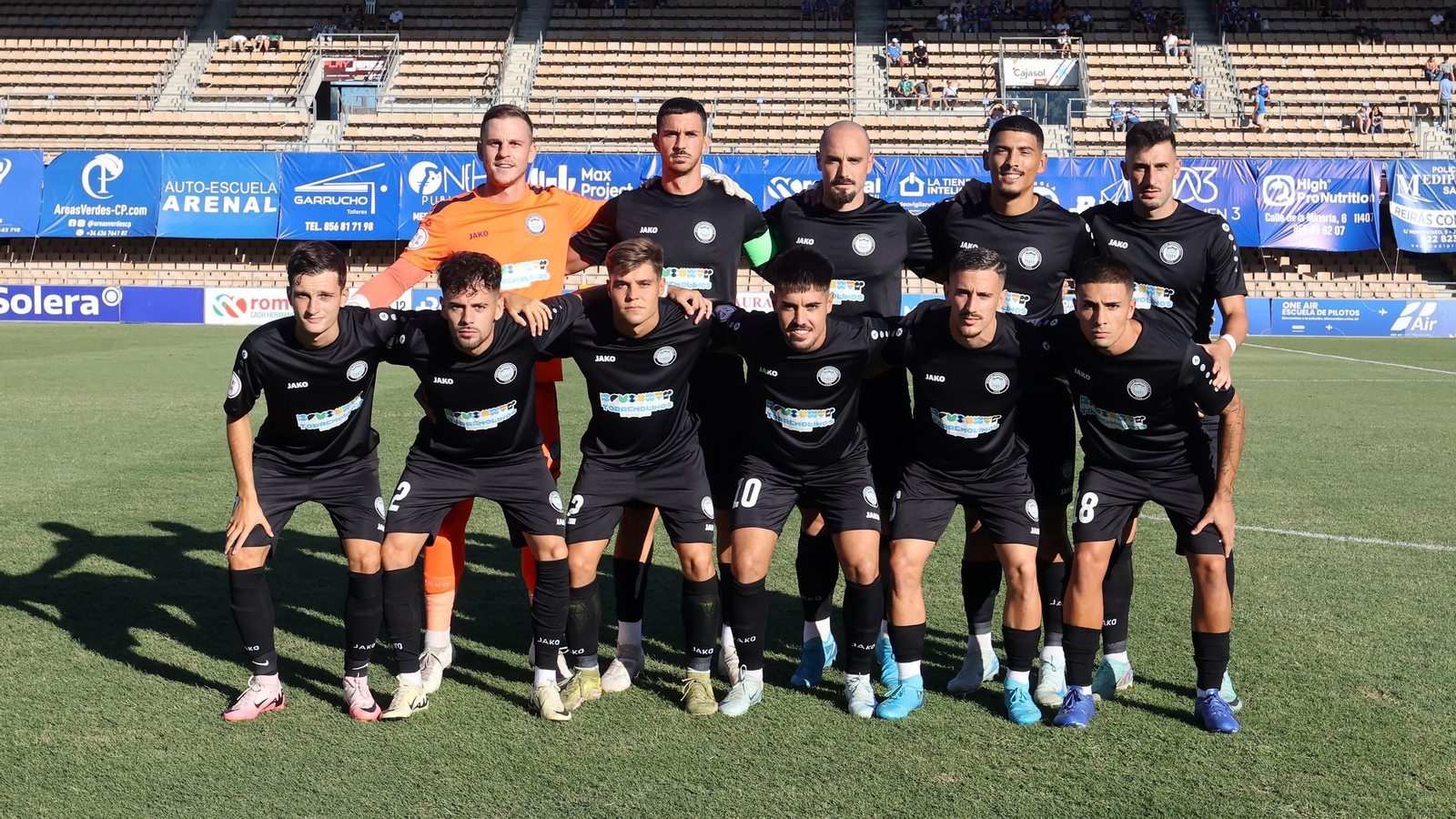 Imágenes del partido entre Xerez DFC y Juventud Torremolinos en Chapín