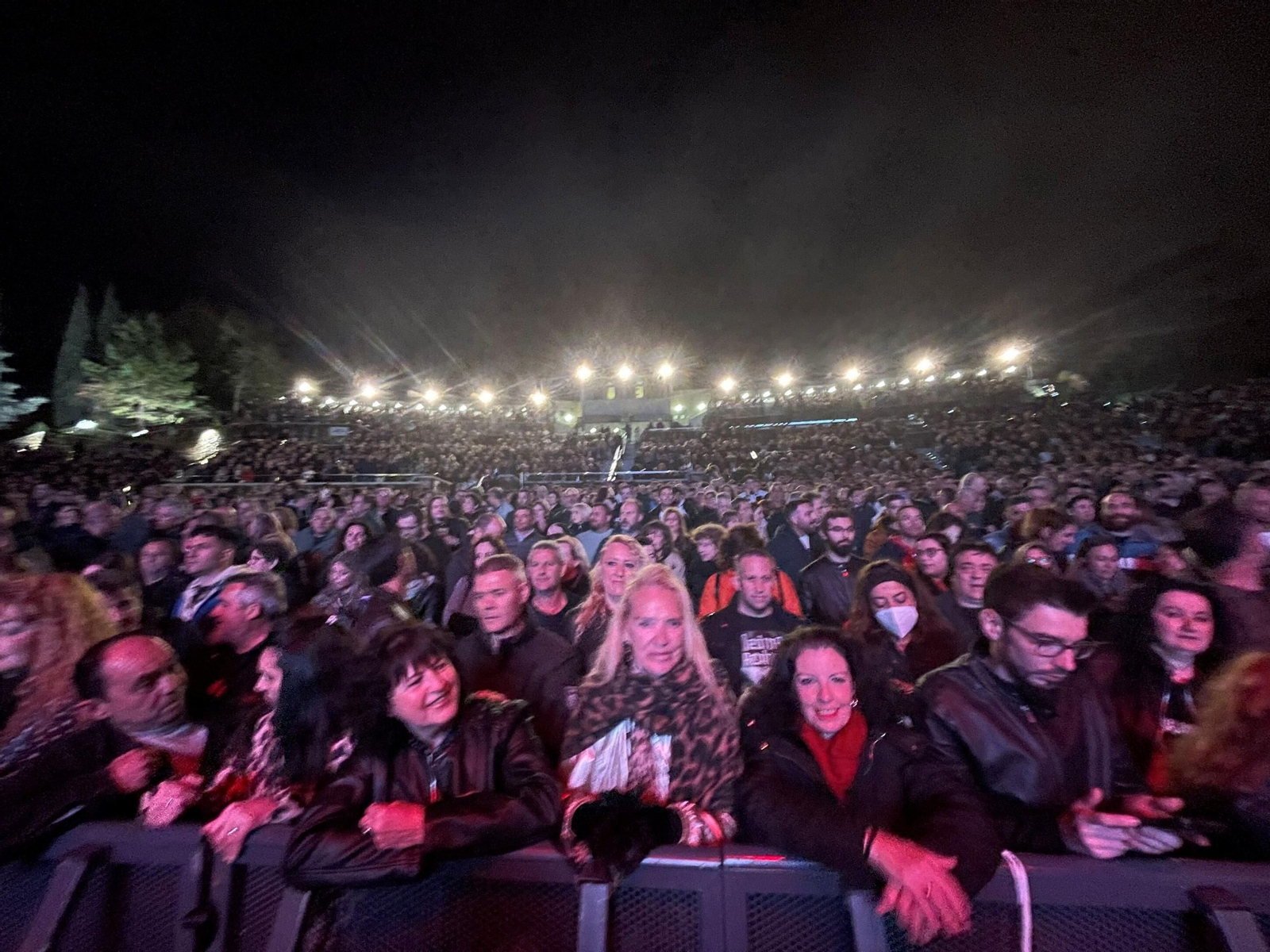 Las mejores imágenes del concierto de despedida de Medina Azahara en Córdoba