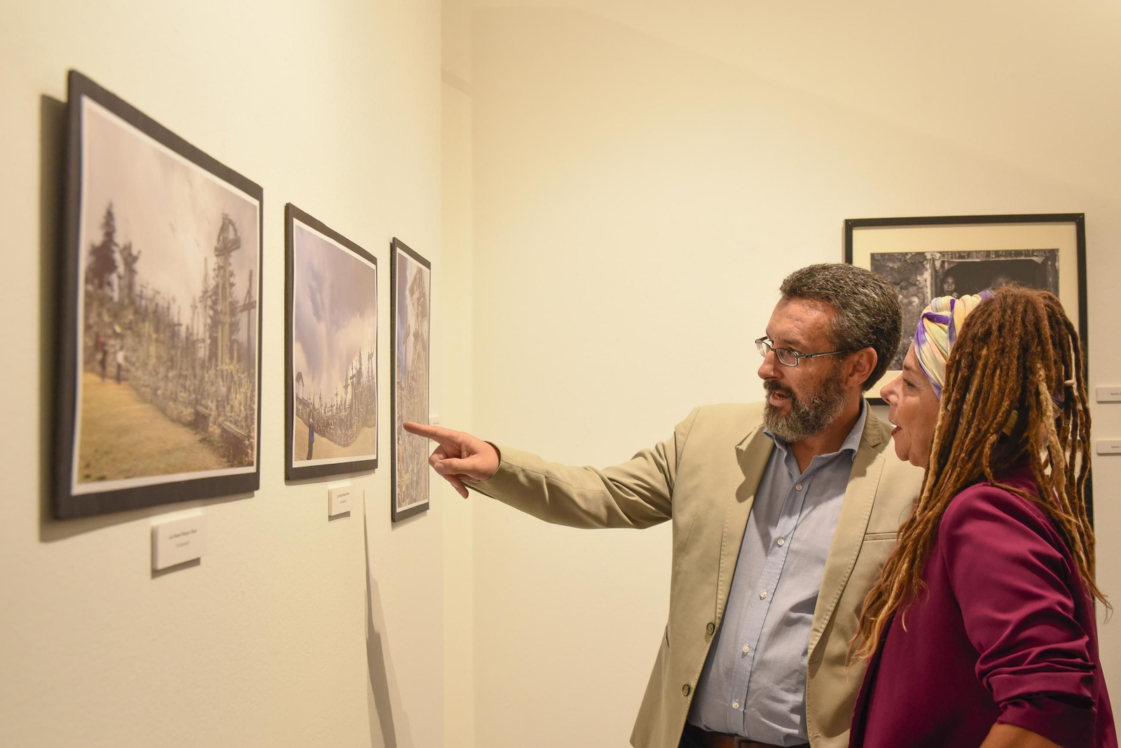 Fotos de la exposición colectiva de fotografías de Afal en La Línea