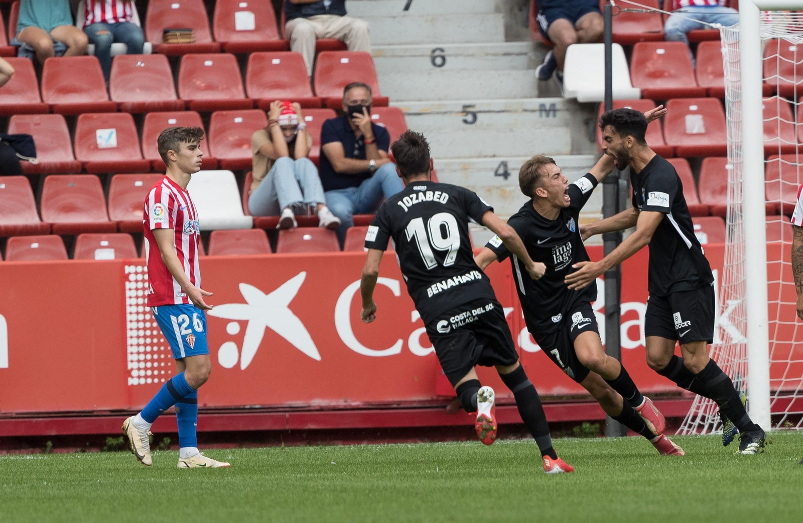 Juande celebra el gol. Juande celebra el gol.