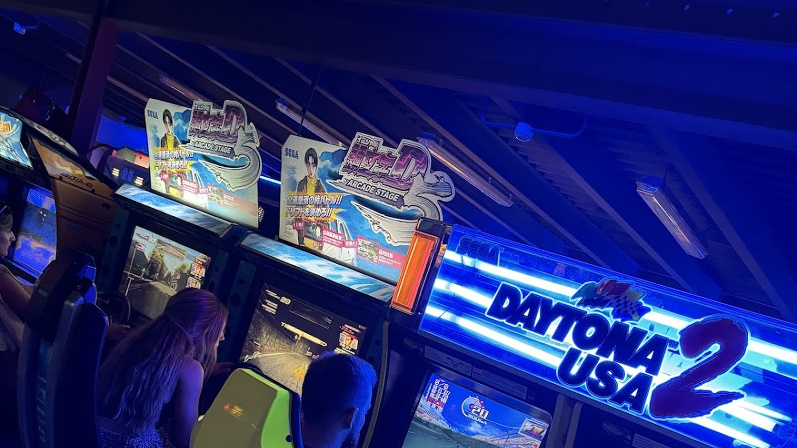 Los juegos de coches son otro de los clásicos de las recreativas.