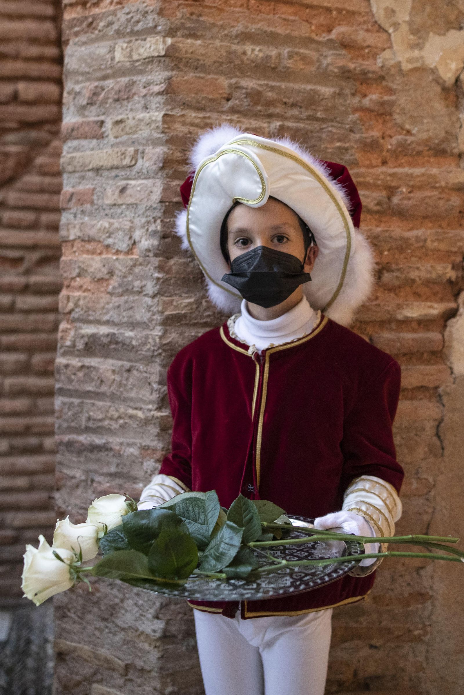 Fotos: el homenaje del quinto centenario del traslado de los restos de los Reyes Católicos