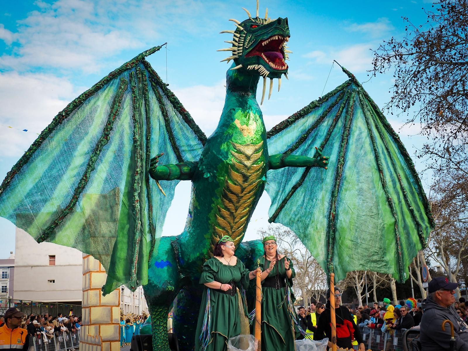 Una de las carrozas del Carnaval de Isla Cristina. Una de las carrozas del Carnaval de Isla Cristina.