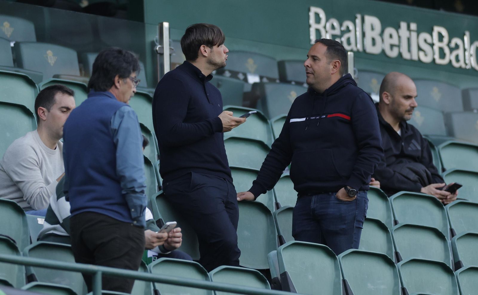 Búscate en las fotos del Betis - Gent