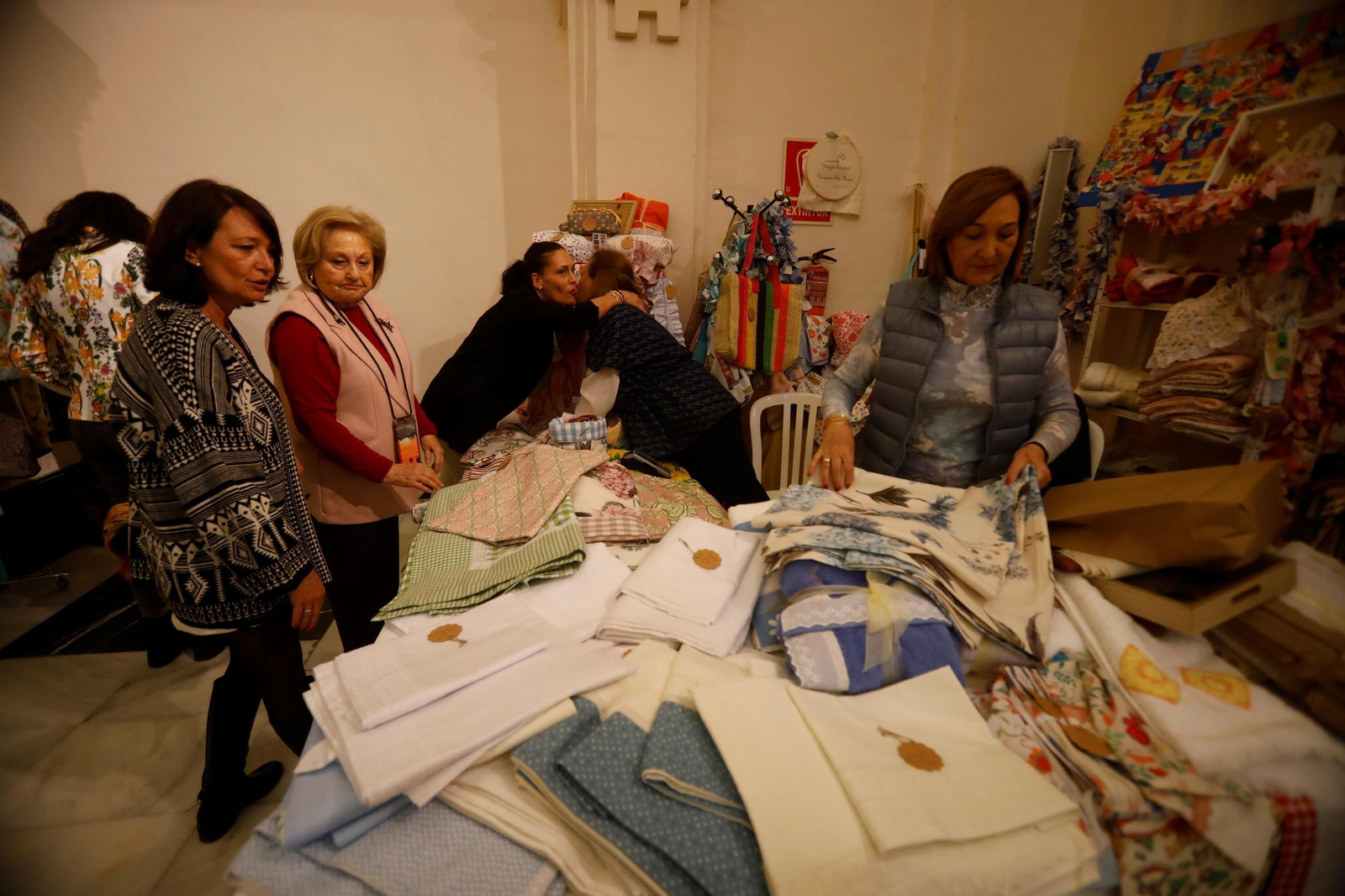 El Baratillo de Primavera de Adevida abre sus puertas, en imágenes