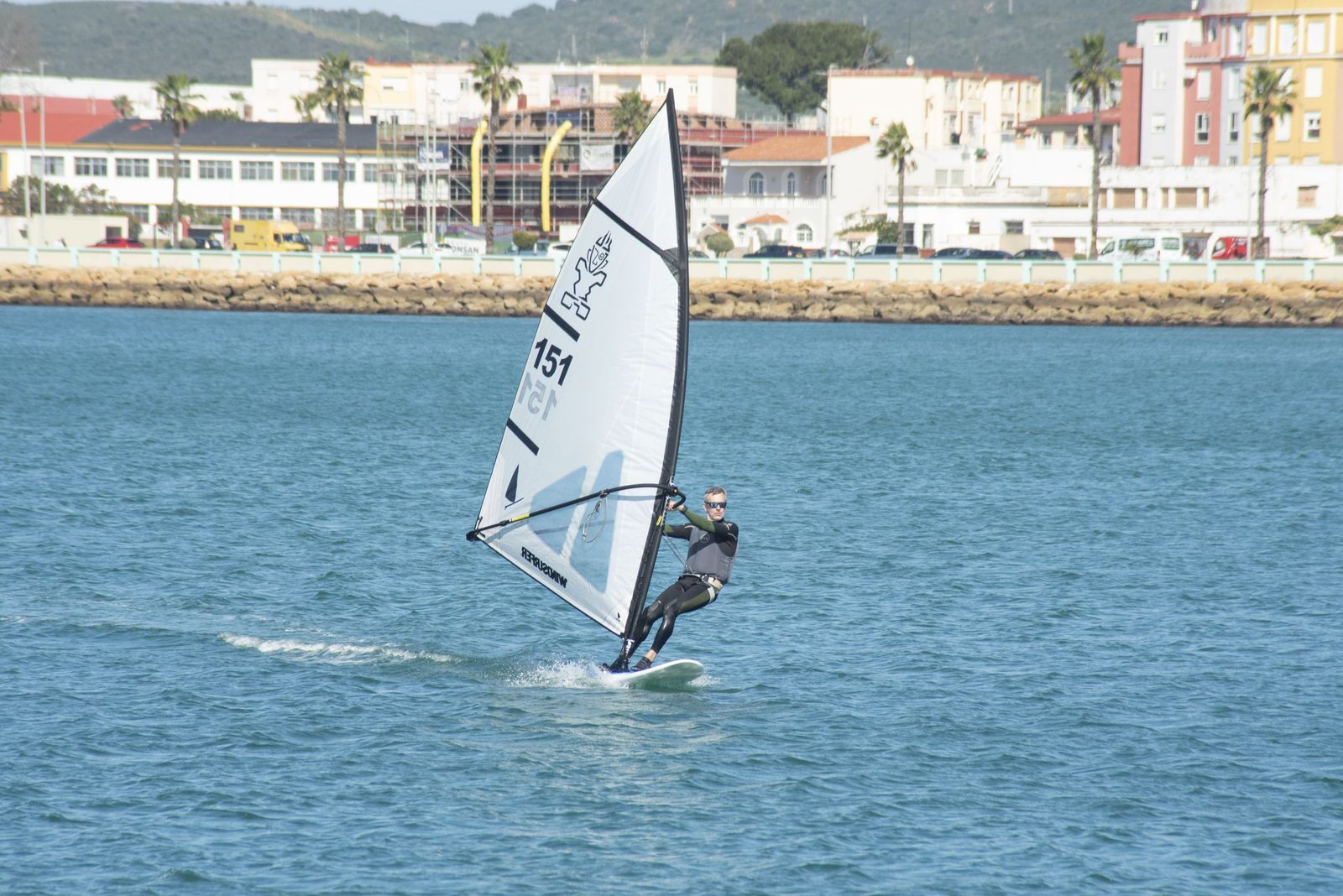 Las fotos de la primera jornada opa de Andalucía de la clase Windsurfer, en La Línea