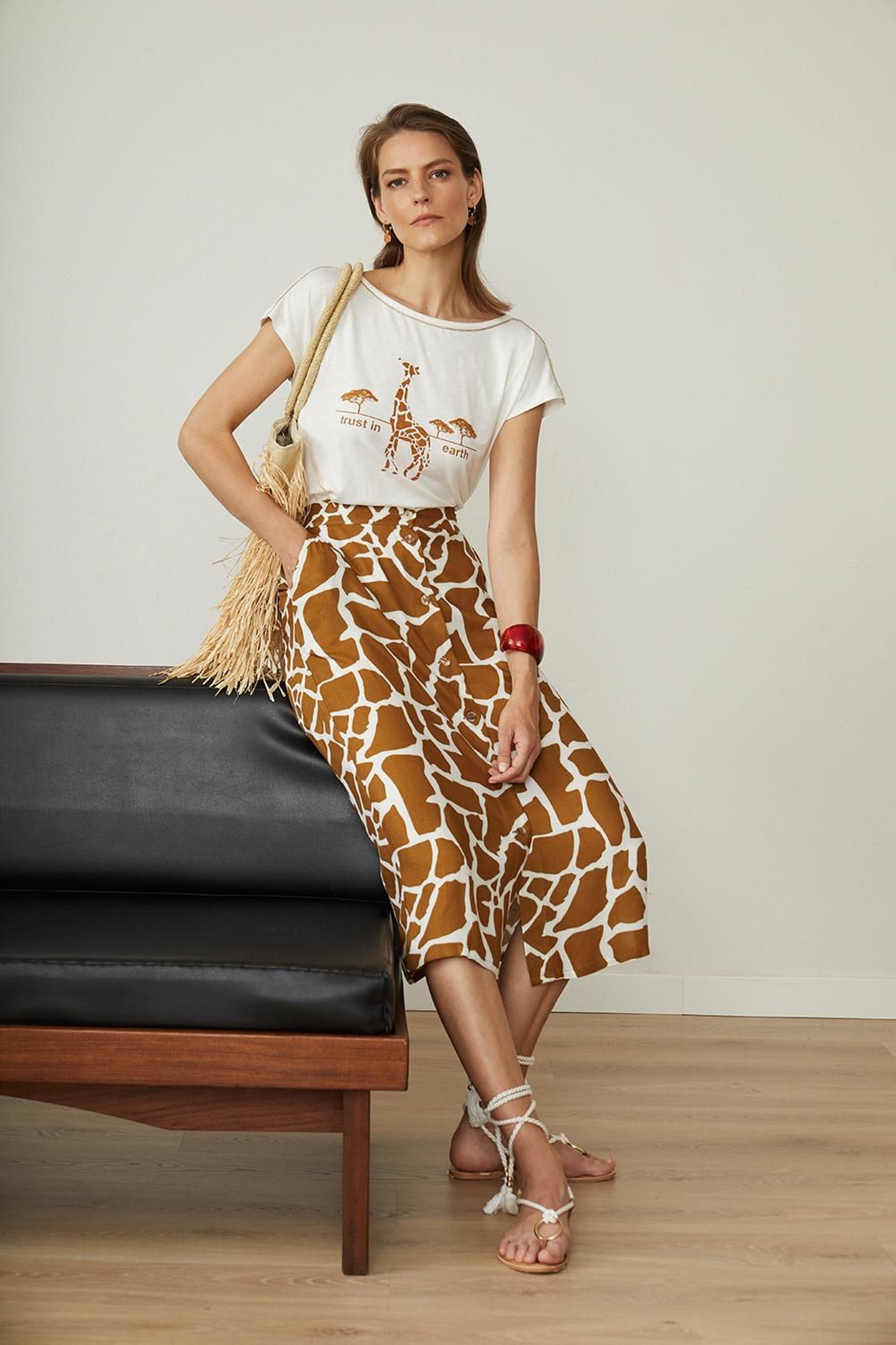 Una de las propuestas de la firma de moda femenina Paz Torras para su colección primavera-verano 2021.