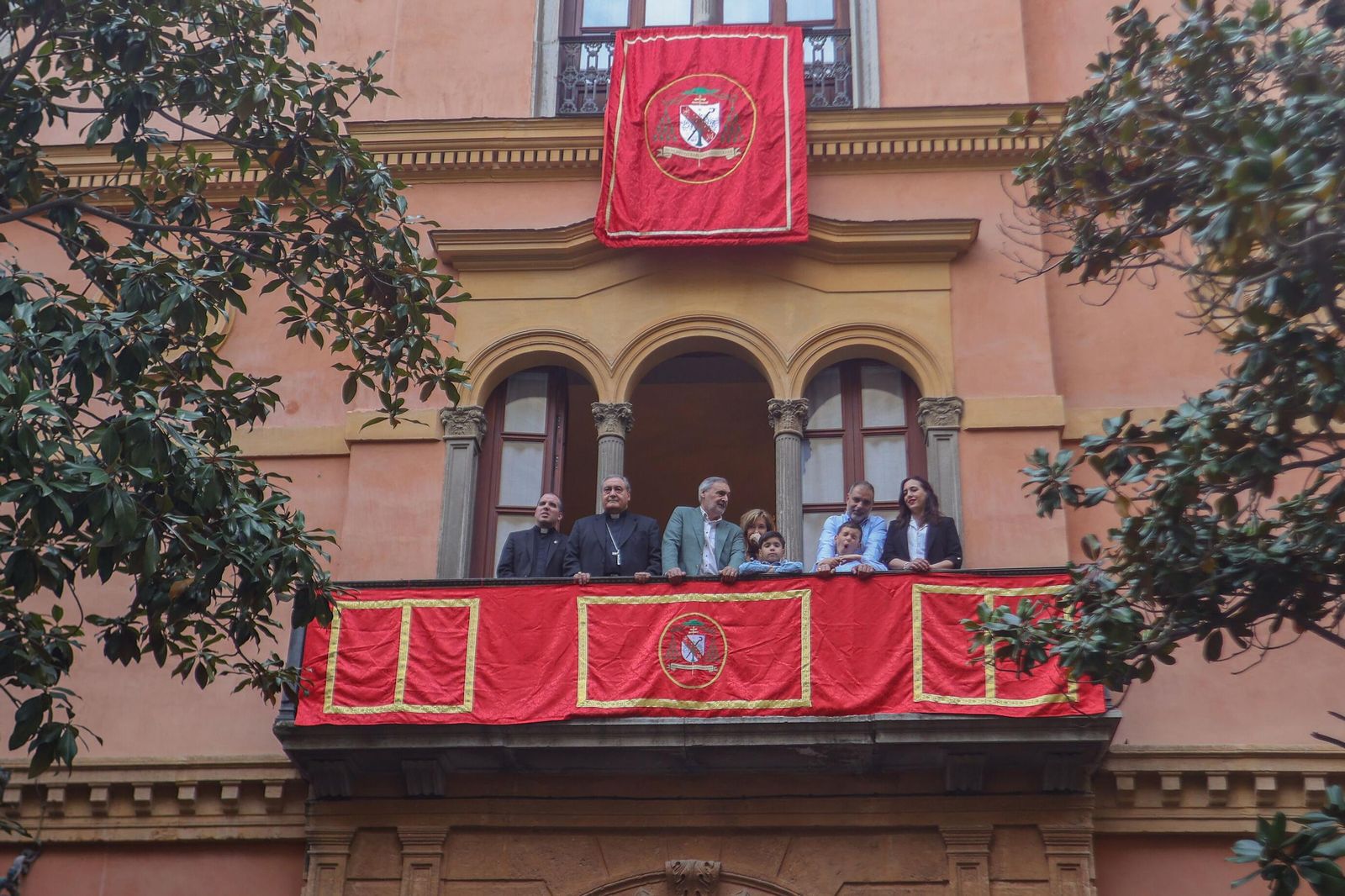 Así vivió Granada la salida de la Hermandad del Cautivo