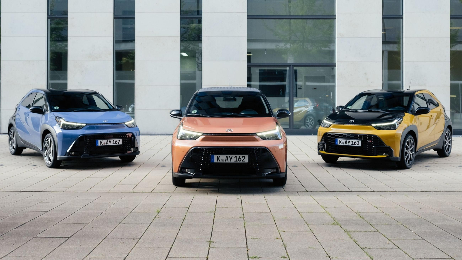 Toyota lanza la versión Hybrid del Aygo X Cross Hybrid, su primer híbrido urbano