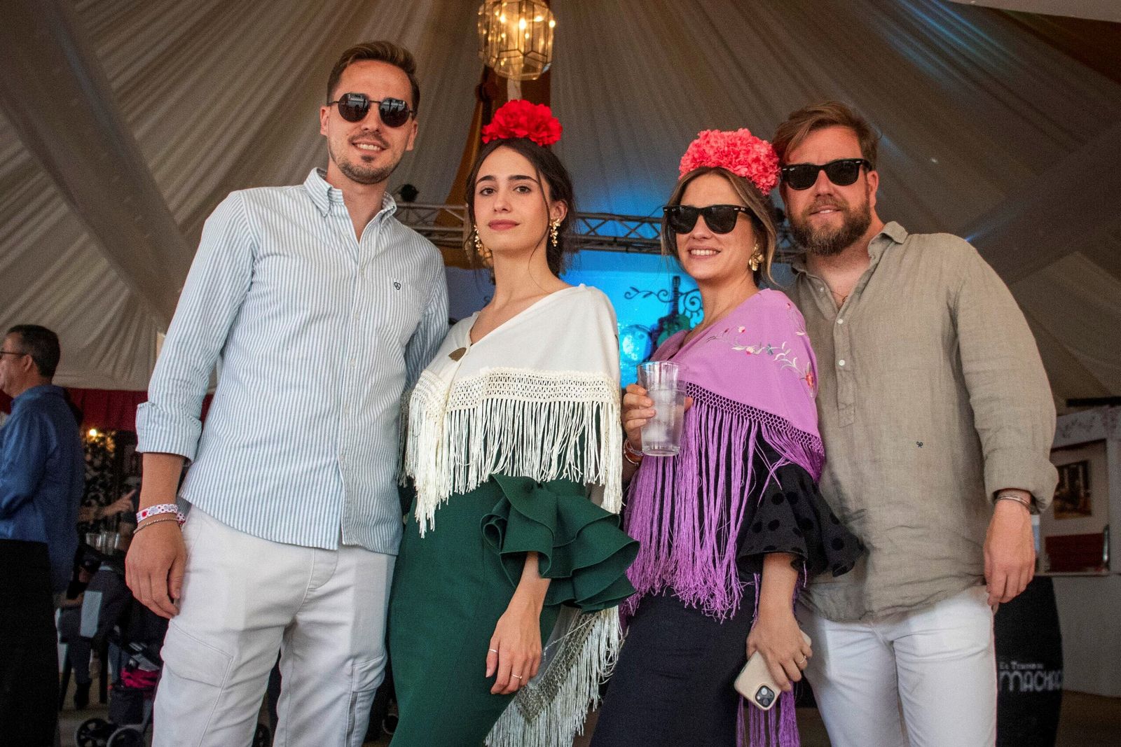 Granada vive un domingo de Corpus marcado por el buen tiempo.