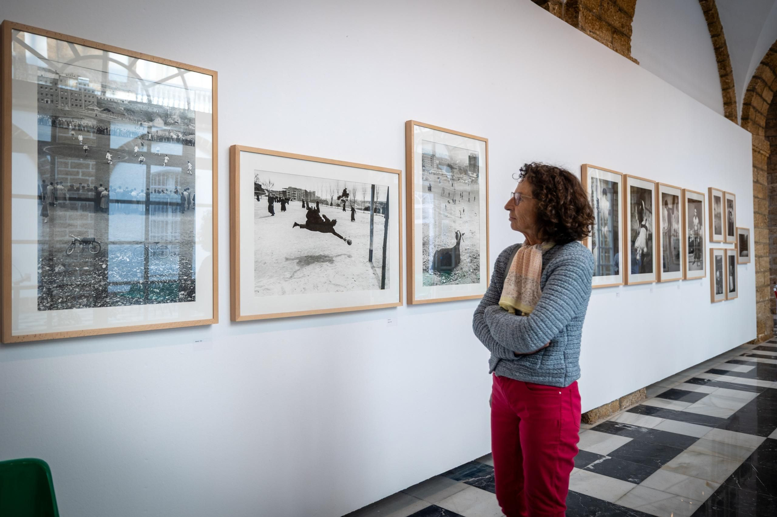 Algunas de las imágenes de 'Visit Spain', la exposición con la obra de Ramón Masats, en Diputación de Cádiz.