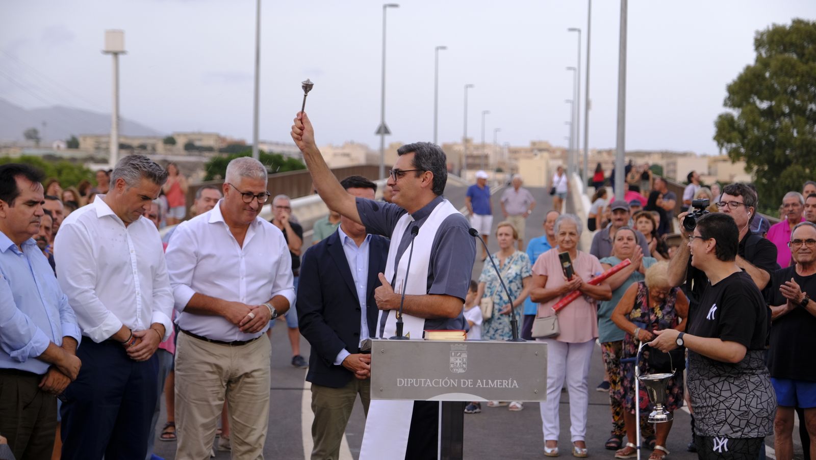 Imágenes de la inauguración del puente que une Huércal de Almería y Viator