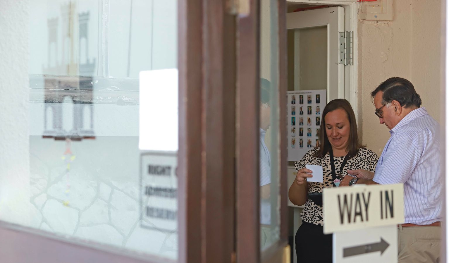 Las mejores fotos de la jornada electoral en Gibraltar