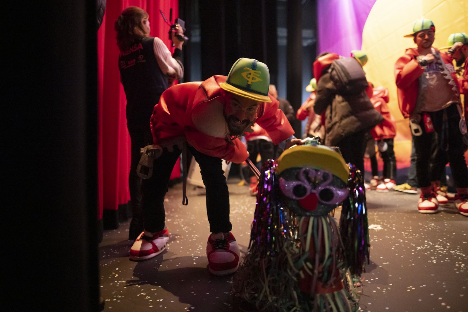 La última jornada de semifinales del Carnaval de Huelva, en imágenes