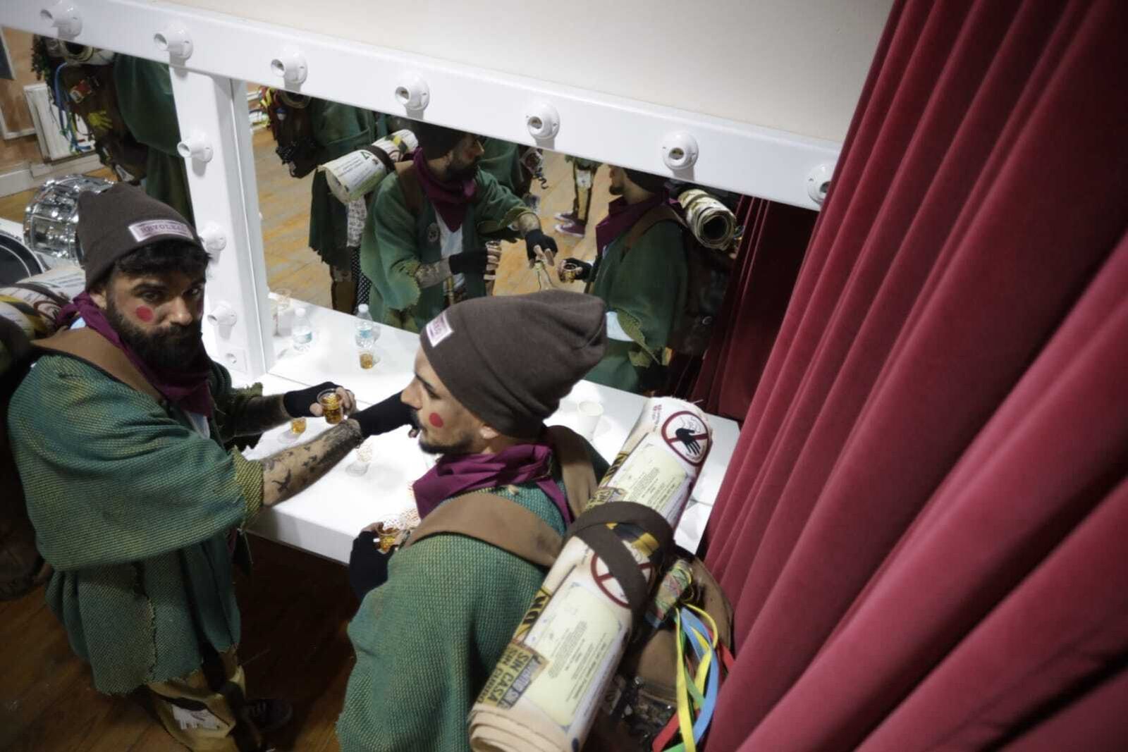 Comparsa 'Los revoleaos'