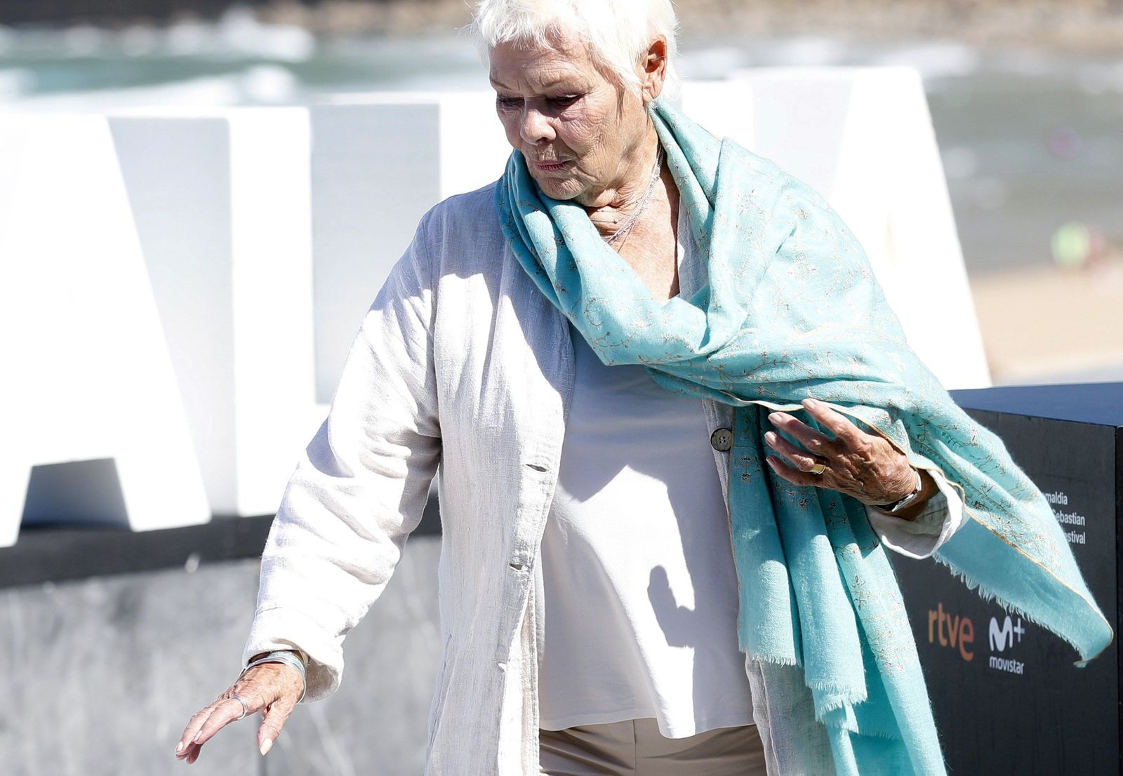 La actriz Judi Dench, ayer en el Festival de San Sebastián, donde repasó con humildad los logros de su carrera.
