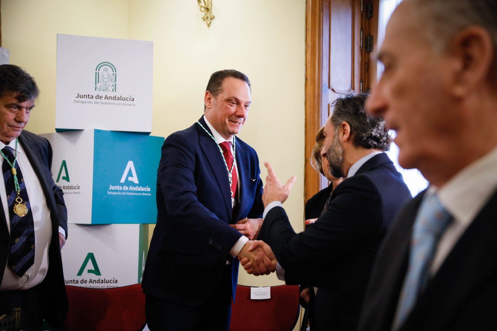 Juan Manuel Martín Robles ingresa como académico de Historia de Andalucía y te lo contamos en imágenes