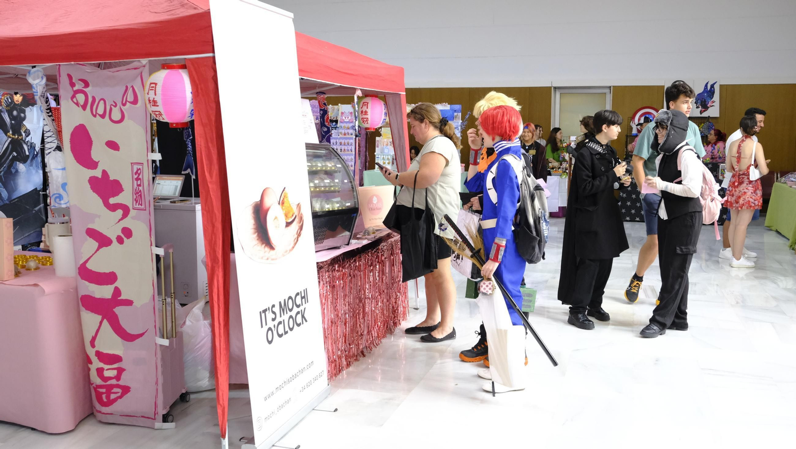 Inauguración del Salón Mangafest en el Palacio de Congresos de El Toyo, en fotos