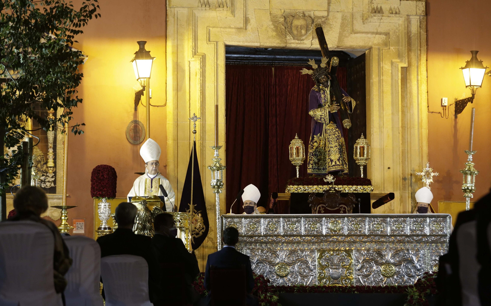 Las imágenes de la misa por el cuarto centenario del Gran Poder