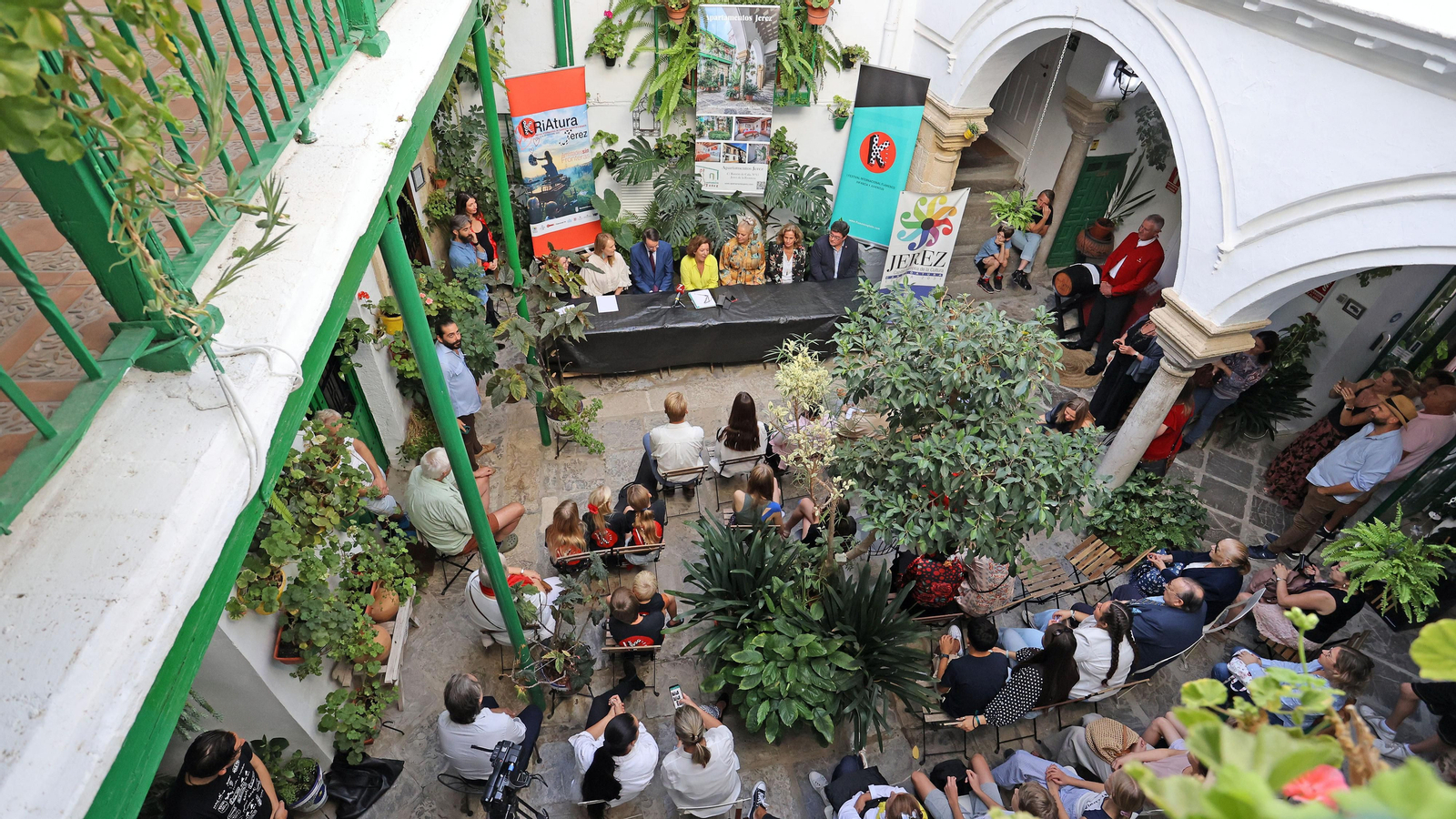 Presentación de Amistades sin fronteras, de Kriatura Jerez