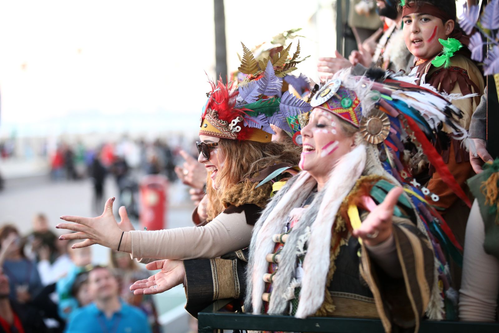 Las imágenes del carrusel de coros en el paseo marítimo