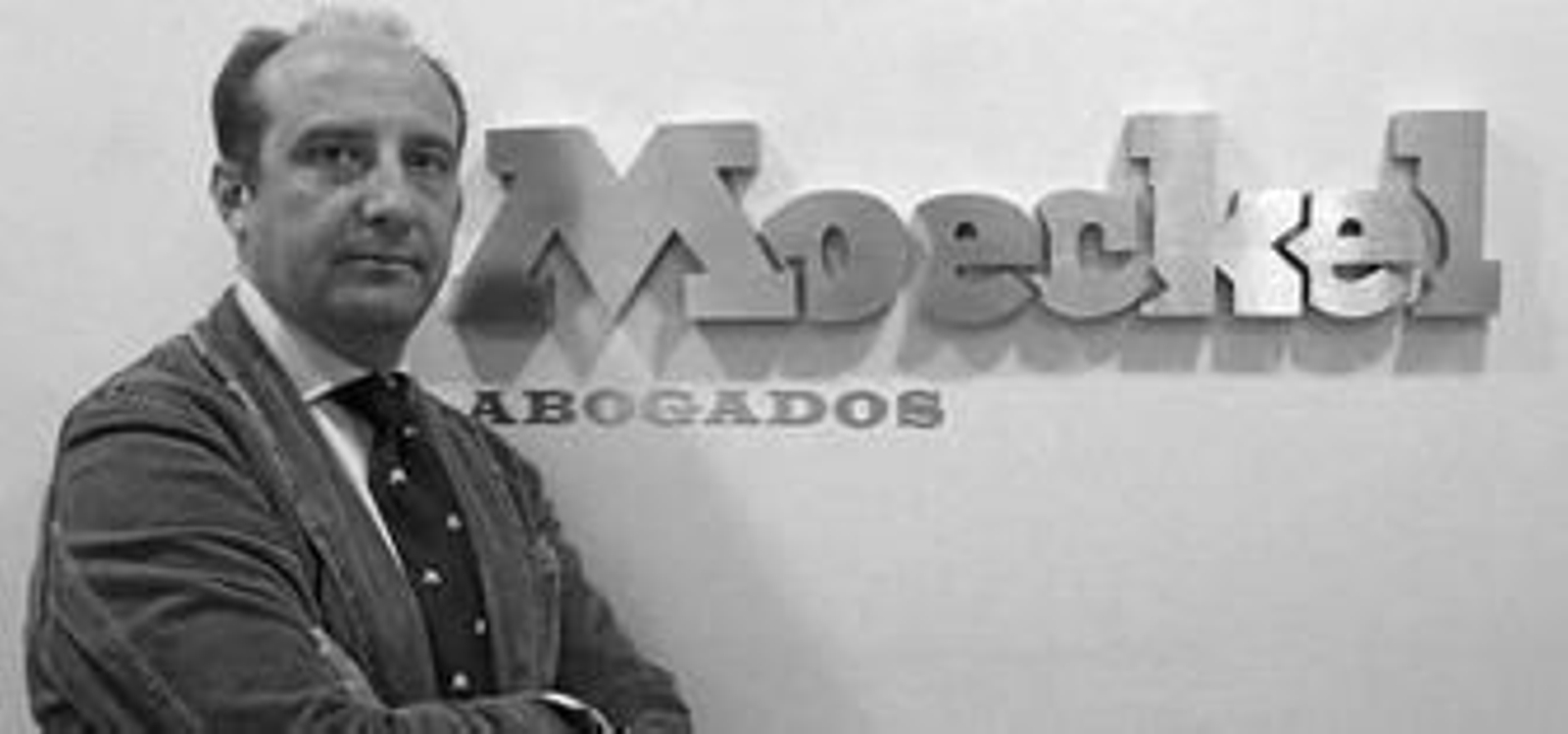 El letrado Joaquín Moeckel, en su despacho profesional.