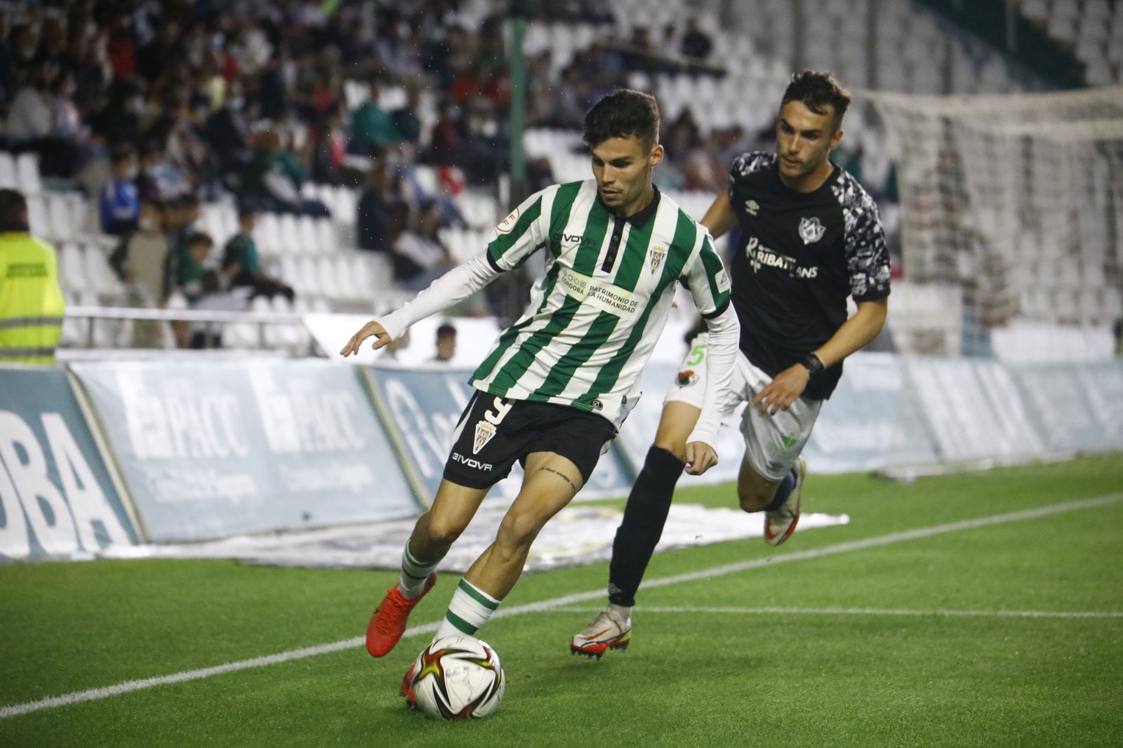 La victoria del Córdoba CF ante el Cacereño, en imágenes