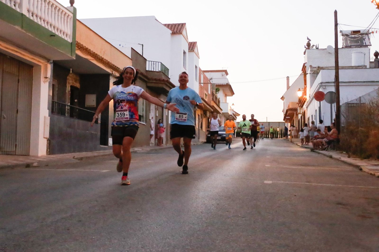 Fotos de la carrera nocturna de Los Barrios